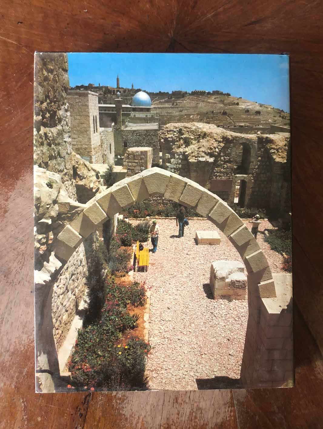 In the shadow of the temple the discovery of ancient Jerusalem - immagine 2
