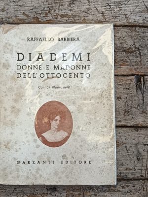 Diademi. Donne e Madonne dell'Ottocento.