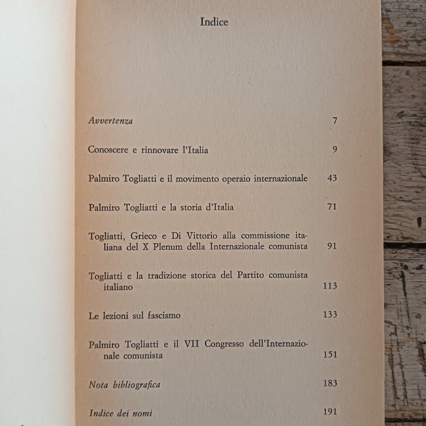 Lotto 9 libri Editori Riuniti:
Wlodzimier Brus, Economia e politica nel socialismo - Aa. Vv., Ideologia e azione politica - Barry Commoner, La tecnologia del profitto - Ernesto Ragionieri, Palmiro Togliatti - Ferenc Janossy, La fine dei miracoli economici - Karel Kosik, La nostra crisi attuale - Salvador Allende, La forza della ragione - Tuong Chinh, Ho Chi Minh - Kitty Arseni, Nelle carceri dei colonnelli - immagine 12
