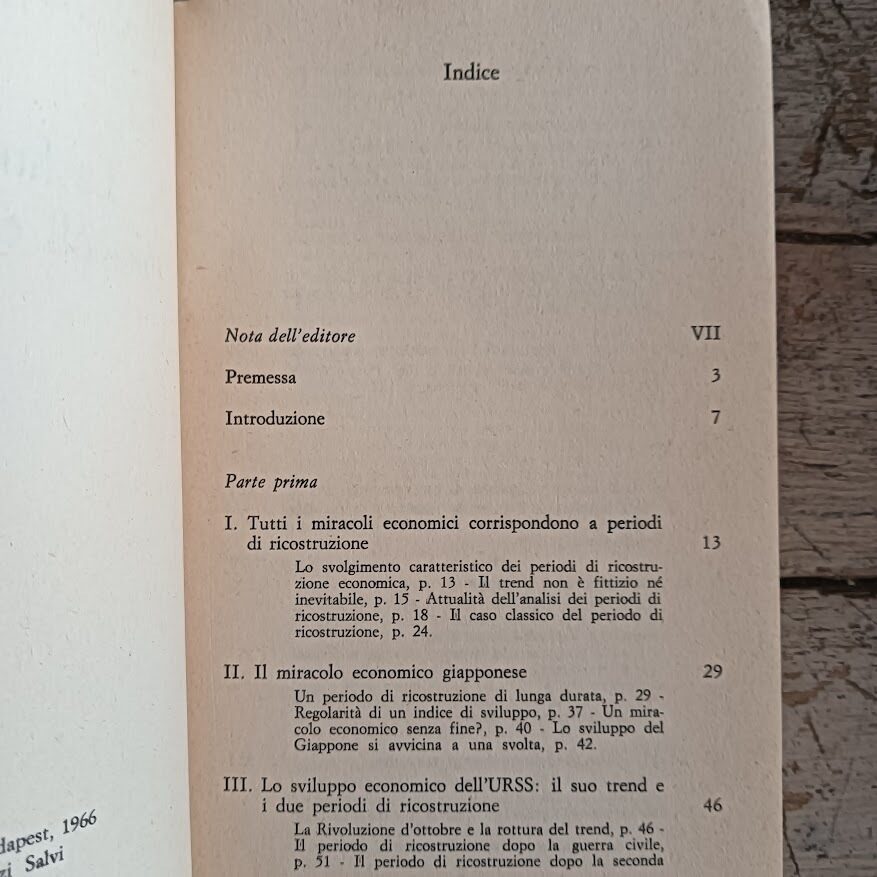 Lotto 9 libri Editori Riuniti:
Wlodzimier Brus, Economia e politica nel socialismo - Aa. Vv., Ideologia e azione politica - Barry Commoner, La tecnologia del profitto - Ernesto Ragionieri, Palmiro Togliatti - Ferenc Janossy, La fine dei miracoli economici - Karel Kosik, La nostra crisi attuale - Salvador Allende, La forza della ragione - Tuong Chinh, Ho Chi Minh - Kitty Arseni, Nelle carceri dei colonnelli - immagine 14