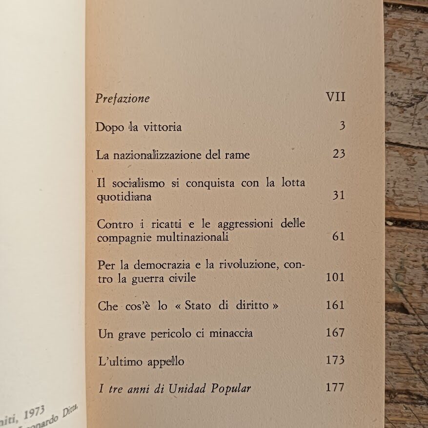 Lotto 9 libri Editori Riuniti:
Wlodzimier Brus, Economia e politica nel socialismo - Aa. Vv., Ideologia e azione politica - Barry Commoner, La tecnologia del profitto - Ernesto Ragionieri, Palmiro Togliatti - Ferenc Janossy, La fine dei miracoli economici - Karel Kosik, La nostra crisi attuale - Salvador Allende, La forza della ragione - Tuong Chinh, Ho Chi Minh - Kitty Arseni, Nelle carceri dei colonnelli - immagine 20