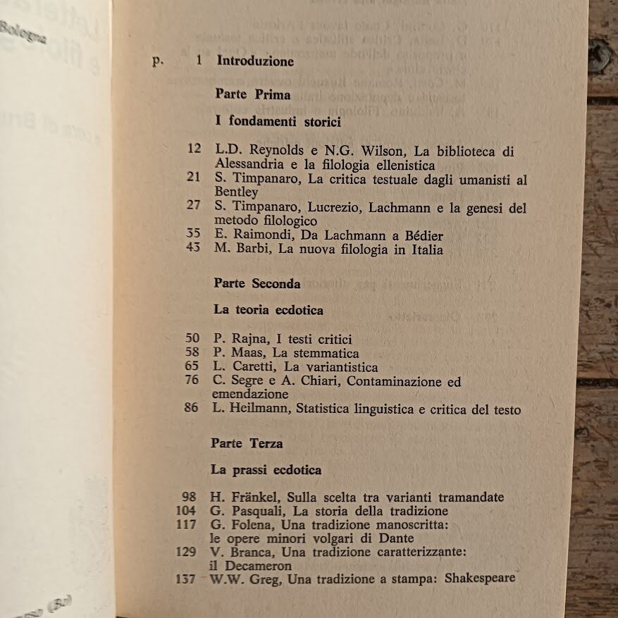 Lotto 7 libri linguistica e filologia:
Alberto Zamboni, L'etimologia - P. Giovan Battista Mancarella, Linguistica romanza - Maria Vittoria Molinari, La filologia germanica - Bruno Basile (cura di), Letteratura e filologia - Charles F. Hockett, La linguistica americana contemporanea - André Martinet, Elementi di linguistica generale - Charles Camproux, Le lingue romanze - immagine 10