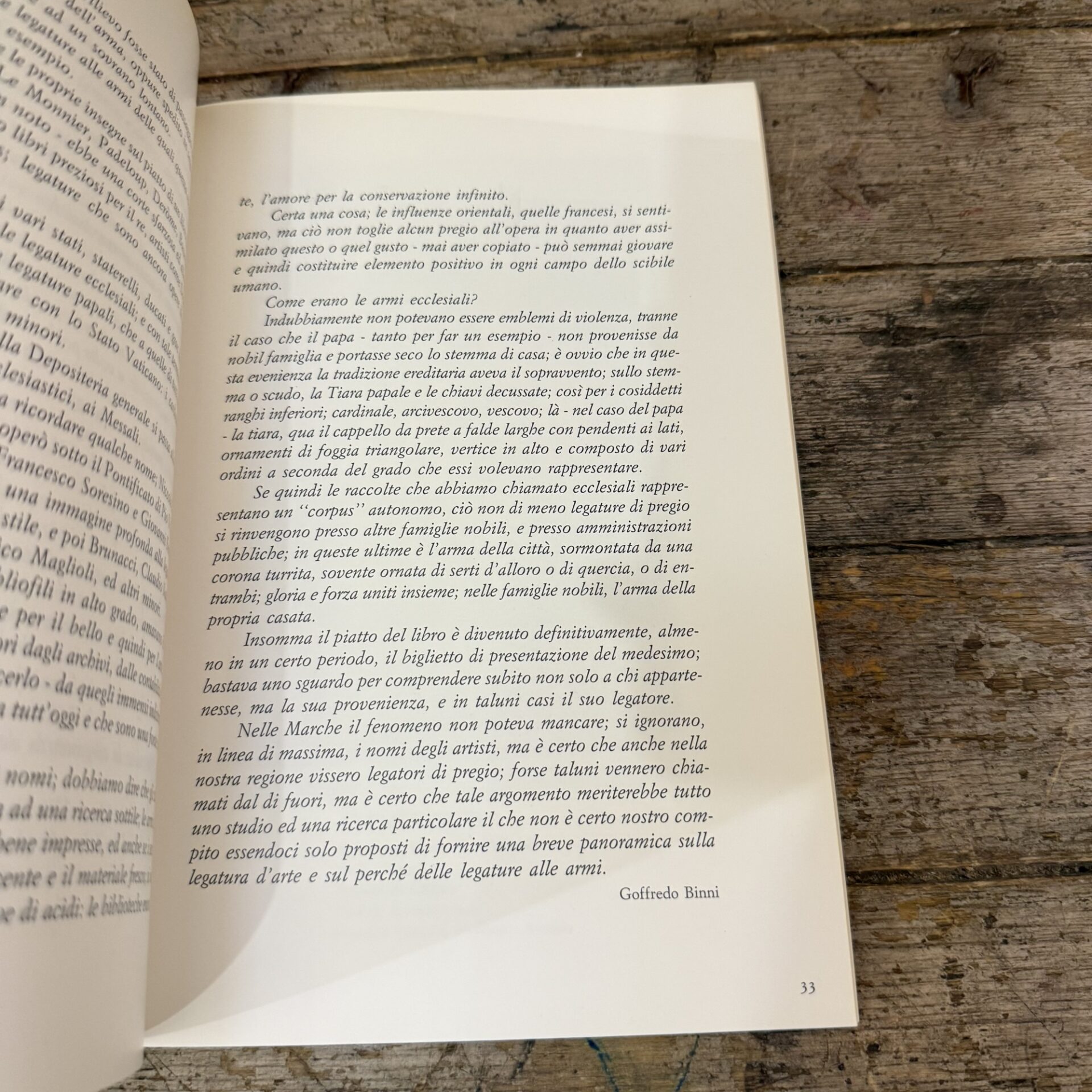 Mostra della legatura alle armi pontificie e nobiliari marchigiane e accreditate, a cura di G. P. Proietti, M. Sgattoni, 1991 - immagine 3